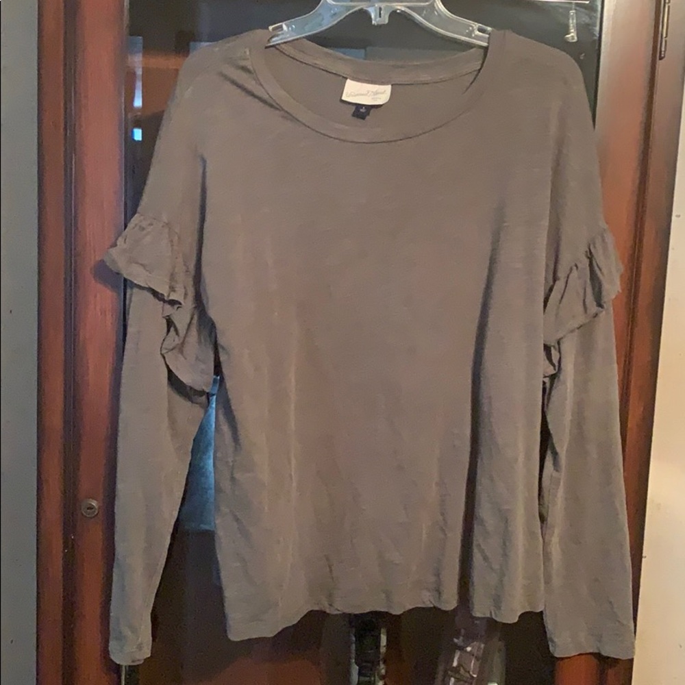 Long sleeve shirt